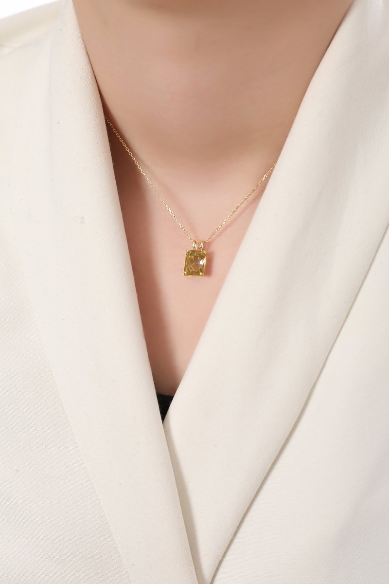 Model 9 Stone 1 Gold